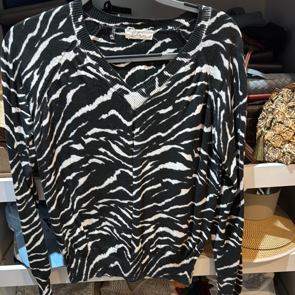 Elan Black and White Zebra Print Top